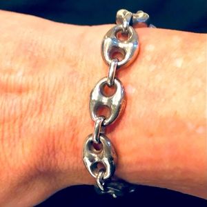 Gorgeous sterling silver bracelet; lobster claw closure; 8” open, 7.25” closed.